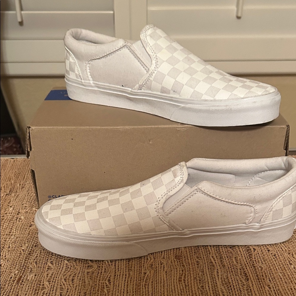 Vans Men’s Cream Checkered slip on